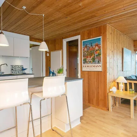 5 Person In S By * Saeby (Nordjylland)